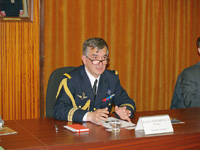 Přidělenec obrany Francie na návštěvě Univerzity obrany