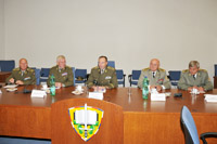 Členové Klubů generálů ČR a SR diskutovali na Univerzitě obrany