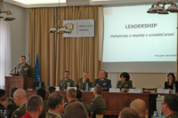 Leadership je umění i dovednost, zaznělo na konferenci na Univerzitě obrany