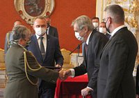 Prezident Zeman jmenoval novou rektorkou Univerzity obrany v Brně plukovnici Kročovou