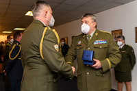 Generál Opata ocenil nejlepší absolventy kurzu generálního štábu a kurzu pro vyšší důstojníky